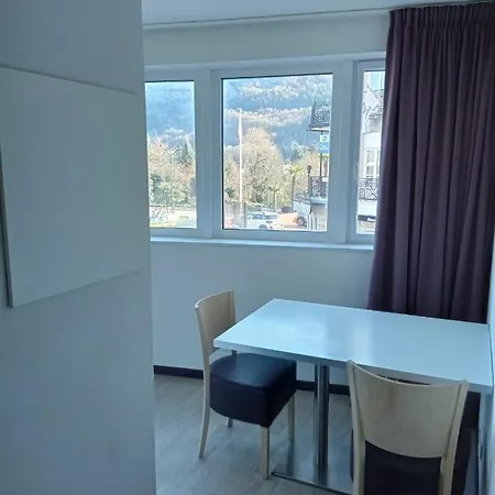 Vue Montagne Appartement *